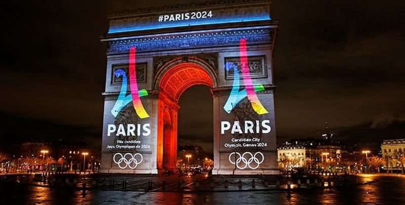 Arco del Triunfo de París / OLYMPICS