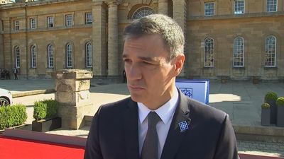 Sánchez pide el apoyo de Feijóo para reformar la ley de extranjería