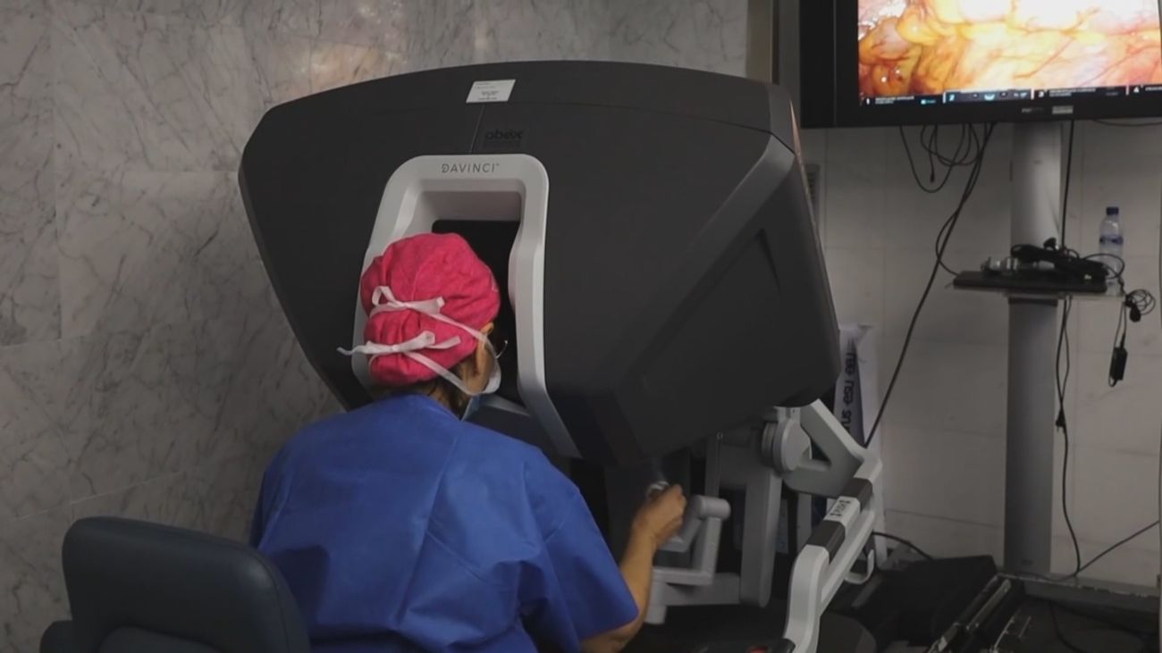 Primera transposición de útero en España a una paciente con cáncer para proteger su fertilidad