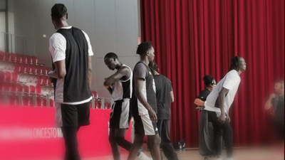 Estrellas internacionales del baloncesto eligen Pinto para preparar los Juegos de París