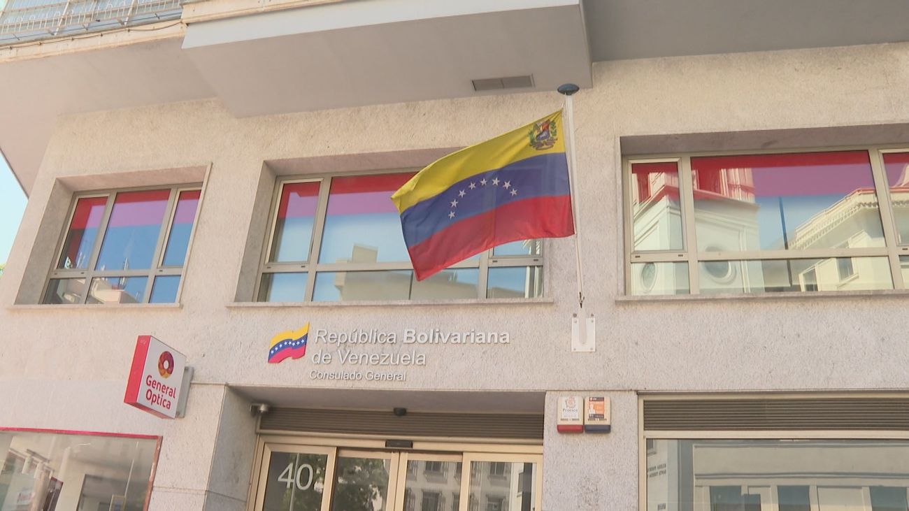 Miles de venezolanos afincados en Madrid denuncian que no saben si van a poder votar