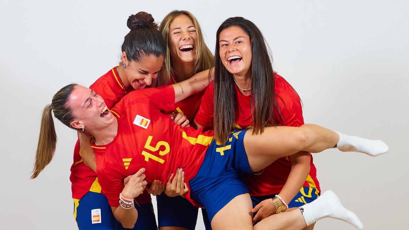 Selección española femenina de fútbol