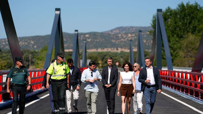 Ayuso inaugura en Aldea del Fresno los 3 nuevos puentes arrasados por la DANA de 2023
