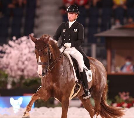 Isabel Werth / Twitter