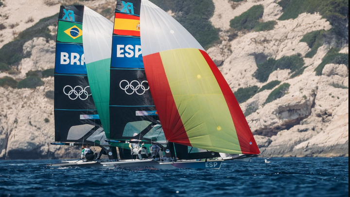 Echegoyen y Barceló (49er FX) / @oficial_rfev