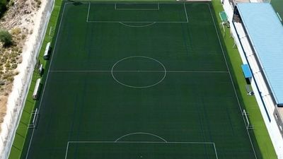 Arganda del Rey renueva el césped y el riego de su Ciudad del Fútbol