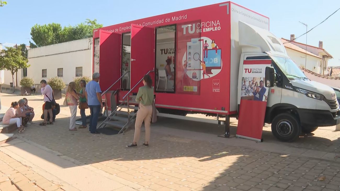El Empleabús de la Comunidad hace balance en Pozuelo del Rey