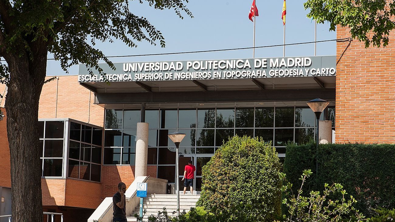 ¿Cómo acceder a las oposiciones para auxiliar de Biblioteca y ayudante de Archivos, Bibliotecas y Museos de la UPM?