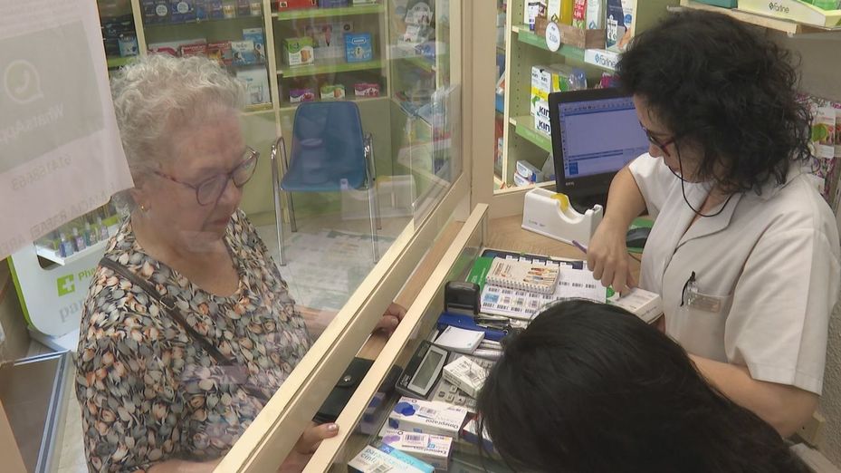 Adiós al cúter en las farmacias: Sanidad digitaliza la verificación de medicamentos