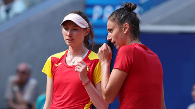 Sorribes y Bucsa lucharán por el bronce tras perder en 'semis'