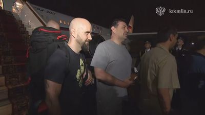 La familia del periodista español Pablo González aguarda en Vizcaya su llegada