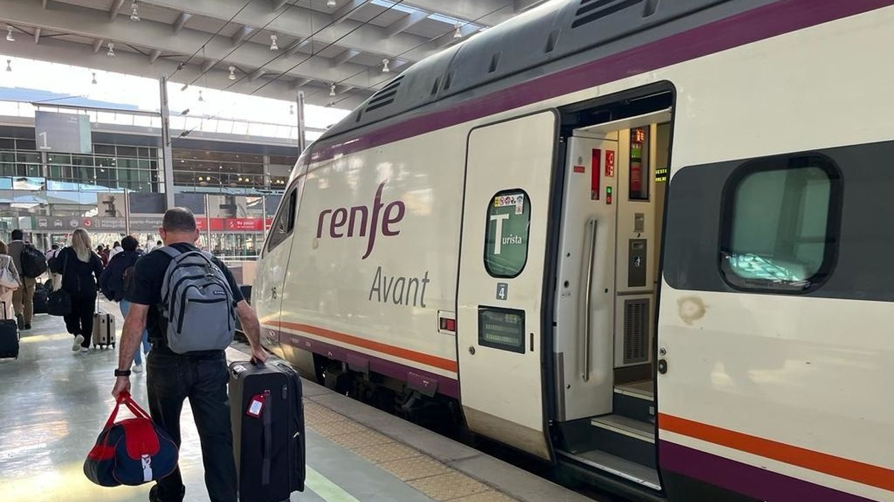El lunes comienza la huelga en Renfe y Adif por el traspaso de Rodaliés a Cataluña