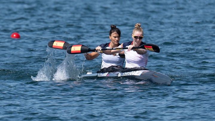 Carolina García y Sara Ouzande / @RFEPiraguismo