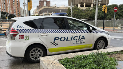 Detenido en Málaga por grabar a la hija de su pareja desnuda con un móvil en el baño