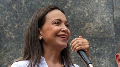 María Corina Machado: "Lo único que le queda" a Maduro es el apoyo del alto mando militar