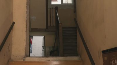 Un hombre lleva 15 años alquilando viviendas en un edificio de Lavapiés sin ser el propietario