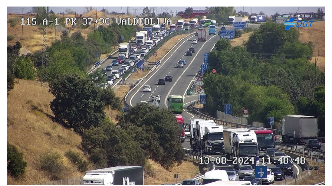 Dos heridos muy graves tras el choque de dos camiones en la A-1