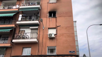 Herida grave una mujer en el incendio de una vivienda de Puente de Vallecas