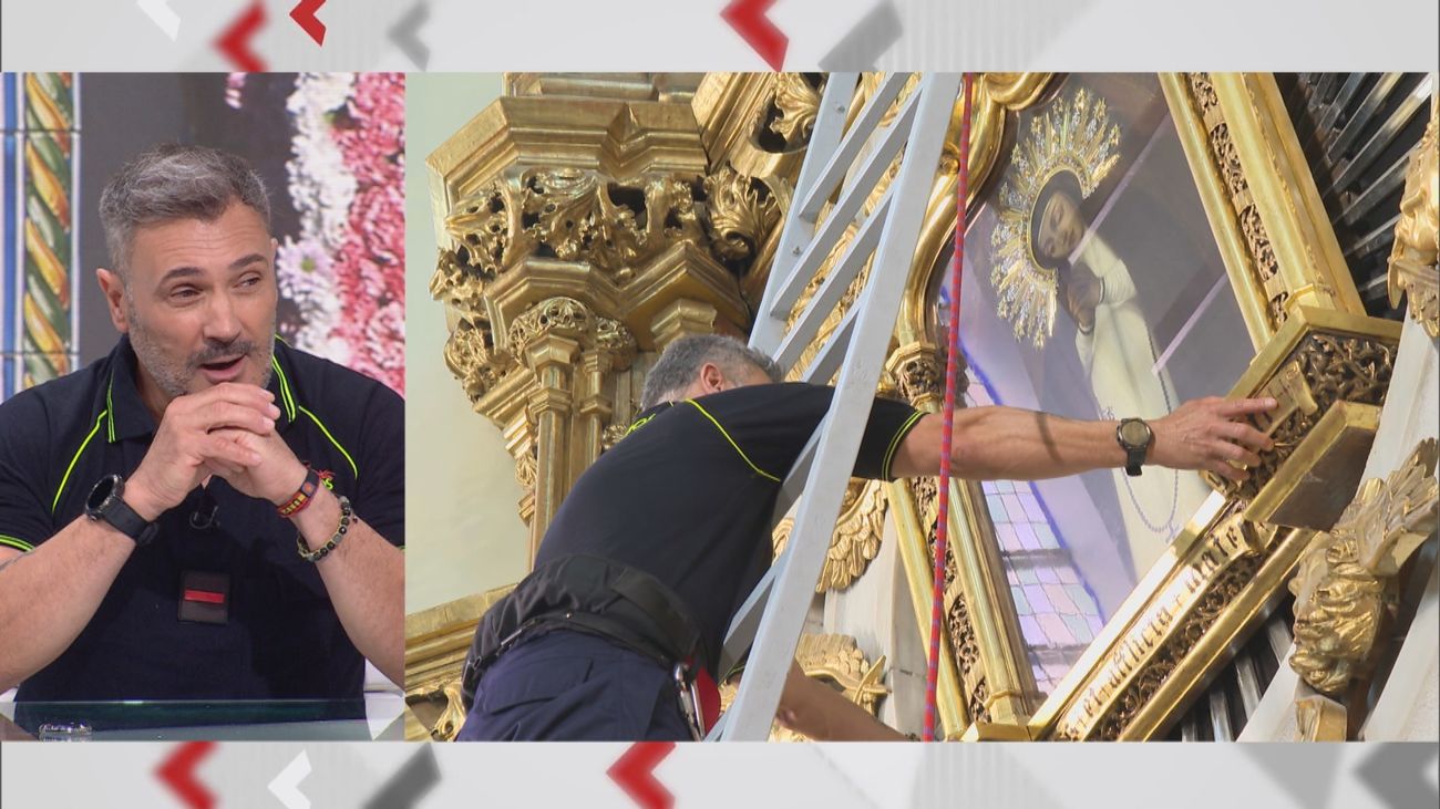 Juan Miguel Gil, el bombero que bajará este año la Virgen de la Paloma: "Se lo voy a dedicar a mis padres fallecidos"