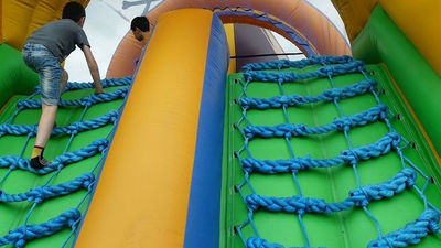 Una menor herida al volarse un castillo hinchable por el viento en Torrejón del Rey (Guadalajara)