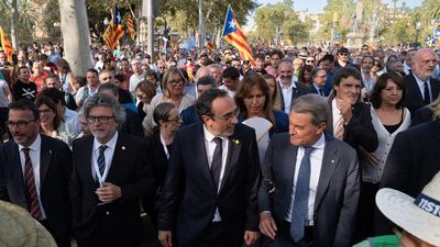 Diputados y senadores de Junts se autoinculpan ante la justicia por acompañar a Puigdemont