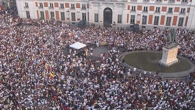 Miles de venezolanos protestan en Madrid como muestra de su "batalla épica" contra Maduro