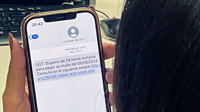 Alertan de una campaña fraudulenta de mensajes que suplantan a la DGT