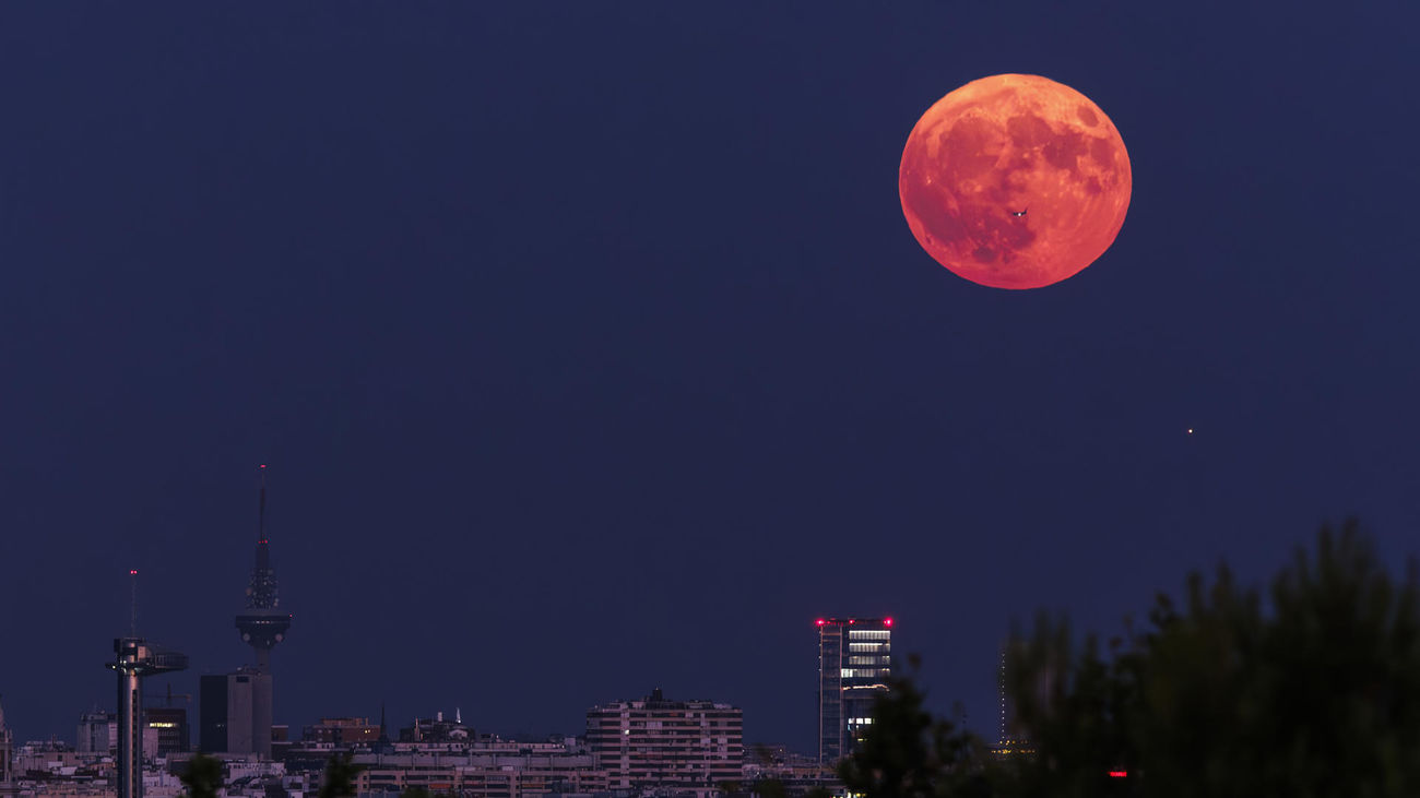 Las mejores imágenes de la superluna del esturión