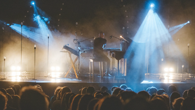 El Claustro del Pozo del Instituto San Isidro acoge un espectáculo inmersivo de música y luces
