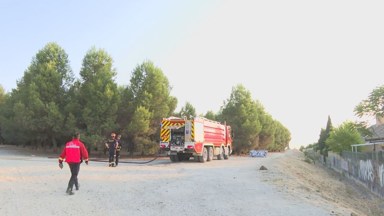 Estabilizado el fuego en Rivas que obligó a desalojar viviendas en la zona