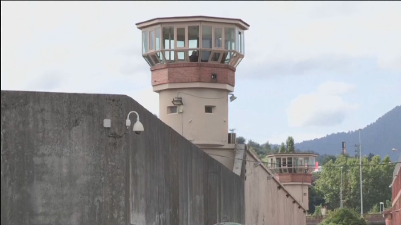 SARE exige al PSE-PSOE que acelere la excarcelación de más de 140 presos de ETA