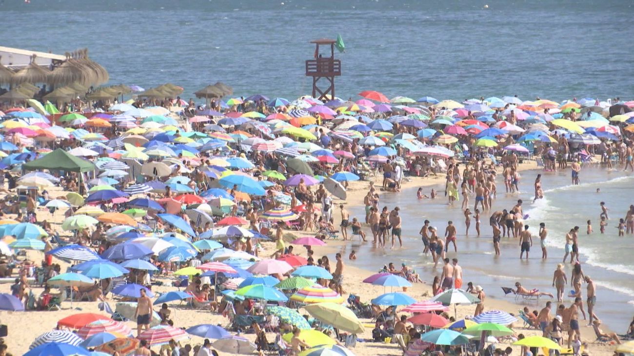 ‘Mesa del Turismo de España’, sobre la masificación: "Son las autoridades las que tienen que regularlo"