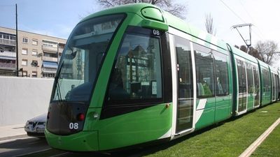 El tranvía de Parla duplica el número de usuarios