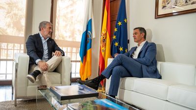 El Gobierno promete a Canarias 50 millones para atender a menores migrantes y Clavijo lo tacha de “insuficiente"