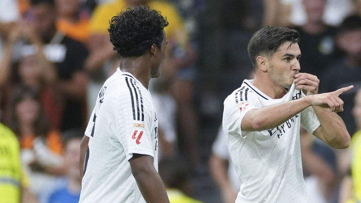 Brahim festeja su tanto al Valladolid / EFE