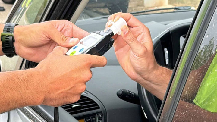 El Congreso vuelve a abrir la puerta a bajar la tasa de alcohol al volante