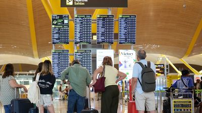 Barajas operará 3.412 vuelos en la operación retorno del verano, un 5,7% más que hace un año