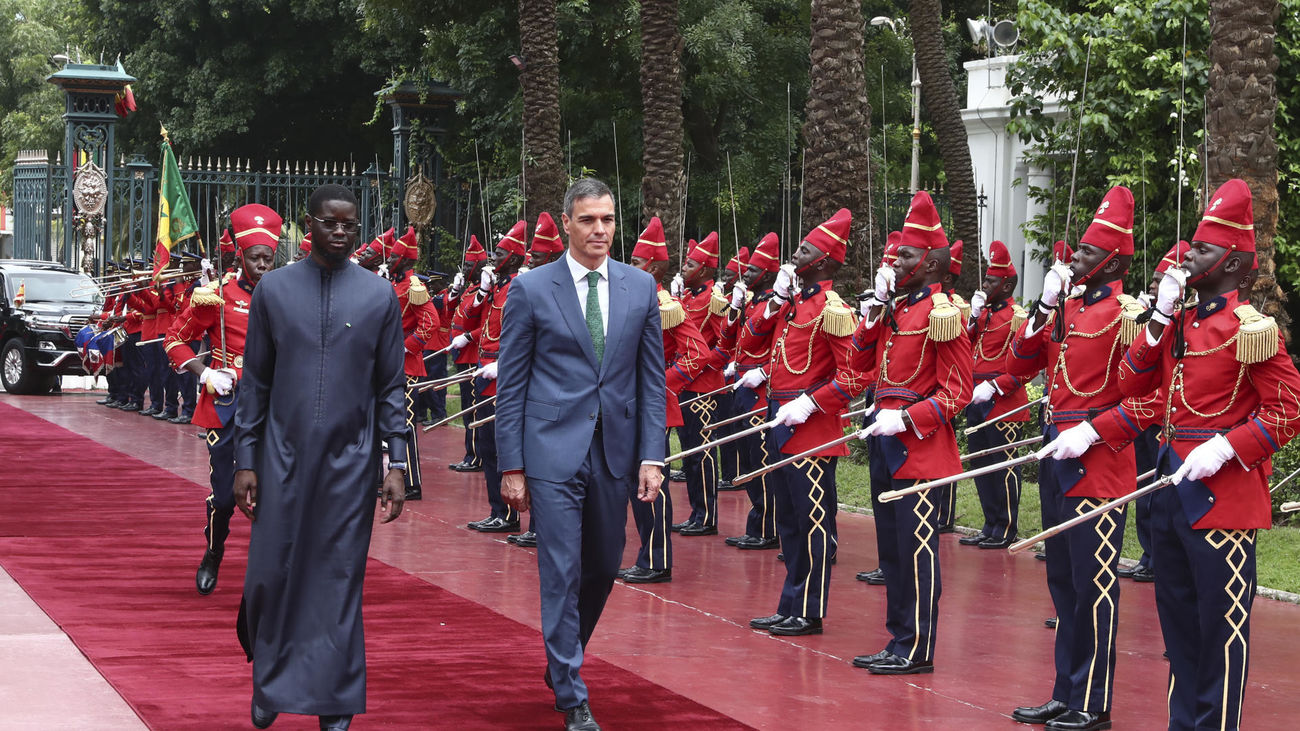 La estrategia migratoria de Sánchez recibe críticas de la oposición, de sus socios y varios ministros