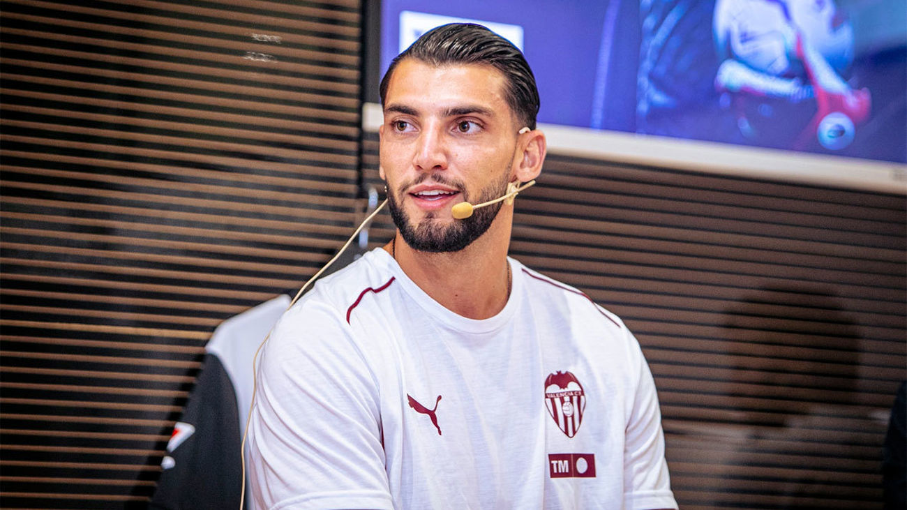 Detenido el futbolista Rafa Mir por presunta agresión sexual