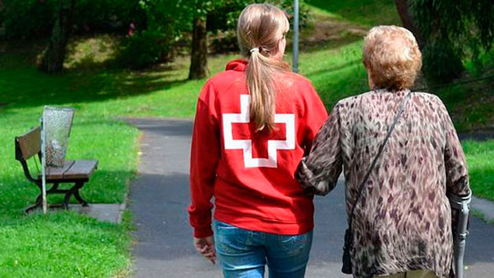 Acompañamiento apersonas mayores / Cruz Roja