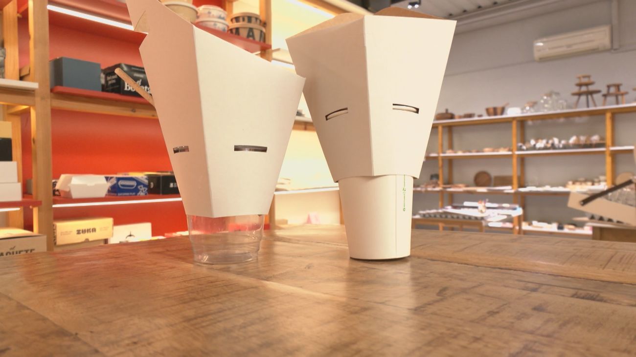 Llega el 'combo-vaso', el recipiente para los festivales que arrasa en las redes sociales