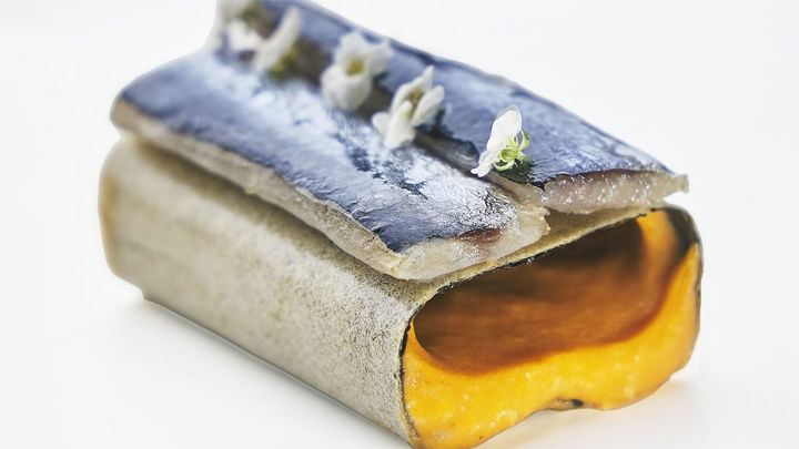 Sardina romescu de aji amarillo del chef Paco Roncero / PACO RONCERO RESTAURANTE