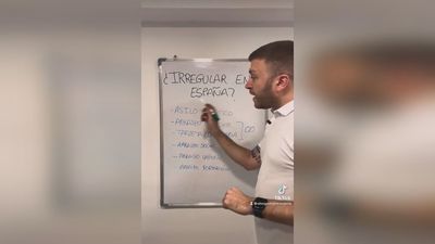 El fenómeno de los inmigrantes tik tokers  que cuentan cómo entrar ilegalmente en España