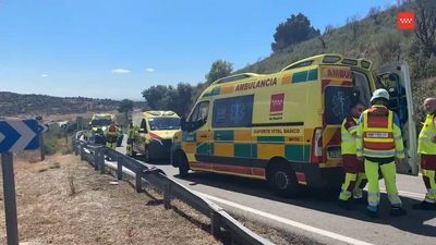 Cuatro heridos, dos de ellos graves, al chocar frontalmente dos motos en Zarzalejo