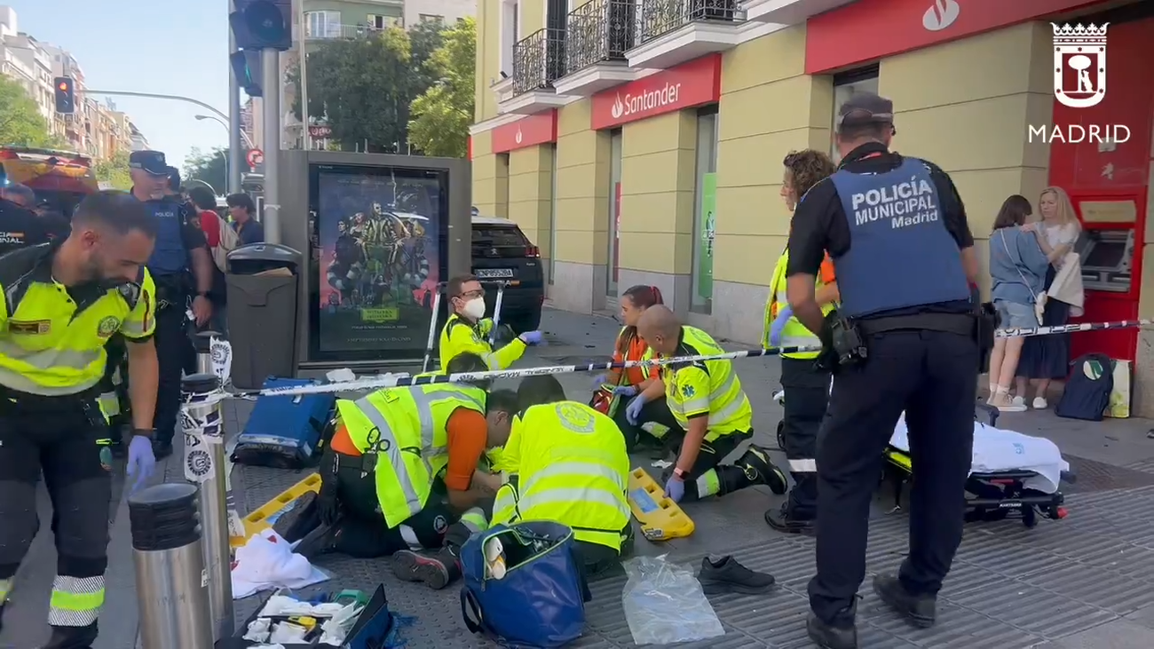 Heridas tres mujeres y un bebé al ser arrolladas por un coche de Policía en el barrio de Salamanca