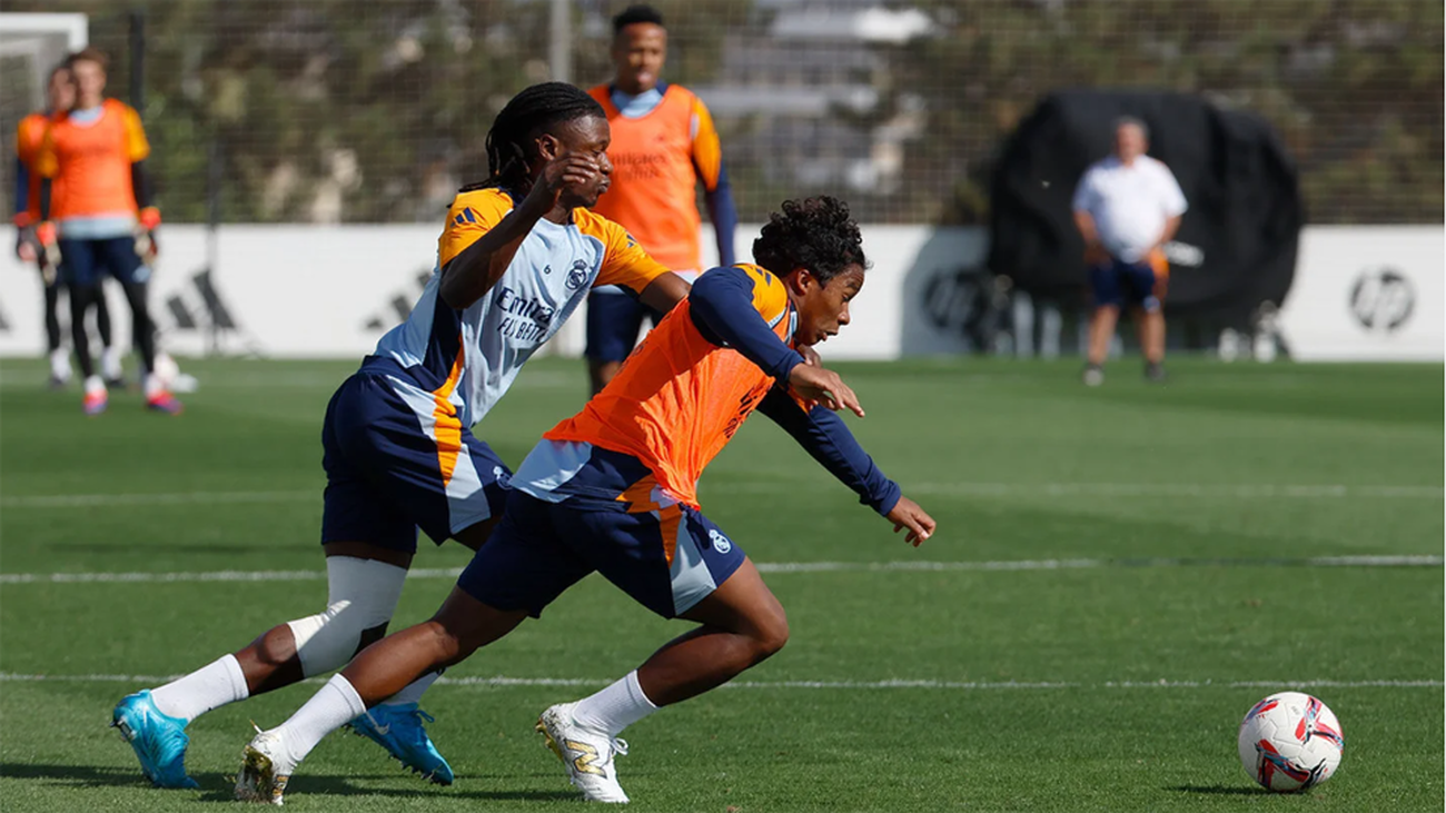 Camavinga comienza a tocar balón