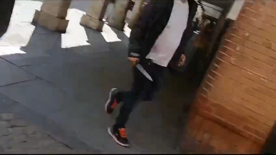 Testigo de la persecución con un cuchillo en Alcalá: "Si lo alcanza lo apuñala"