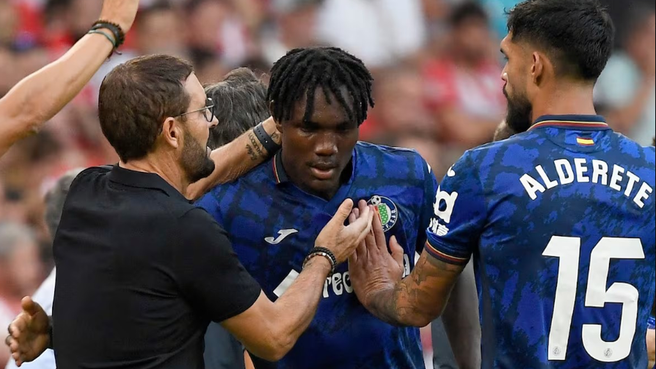 Bordalás desaprueba las palabras de Uche sobre sobre los árbitros