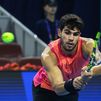 Alcaraz derrota a Khachanov en Pekín y se cita en semifinales con Medvedev