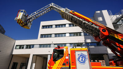 Una piscina para entrenar rescates acuáticos en el nuevo parque de bomberos de Usera